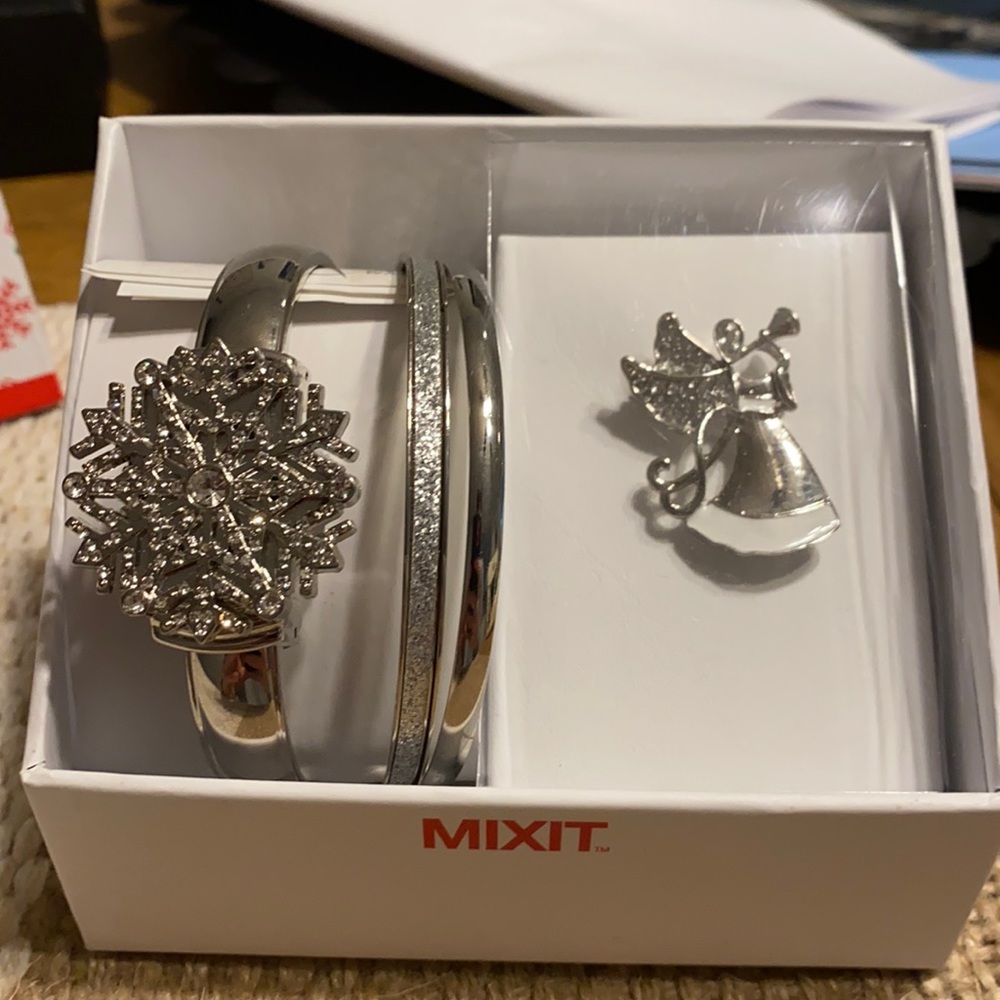 Christmas watch
